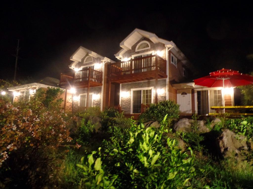 Jubilee Chalet Seogwipo Dış mekan fotoğraf