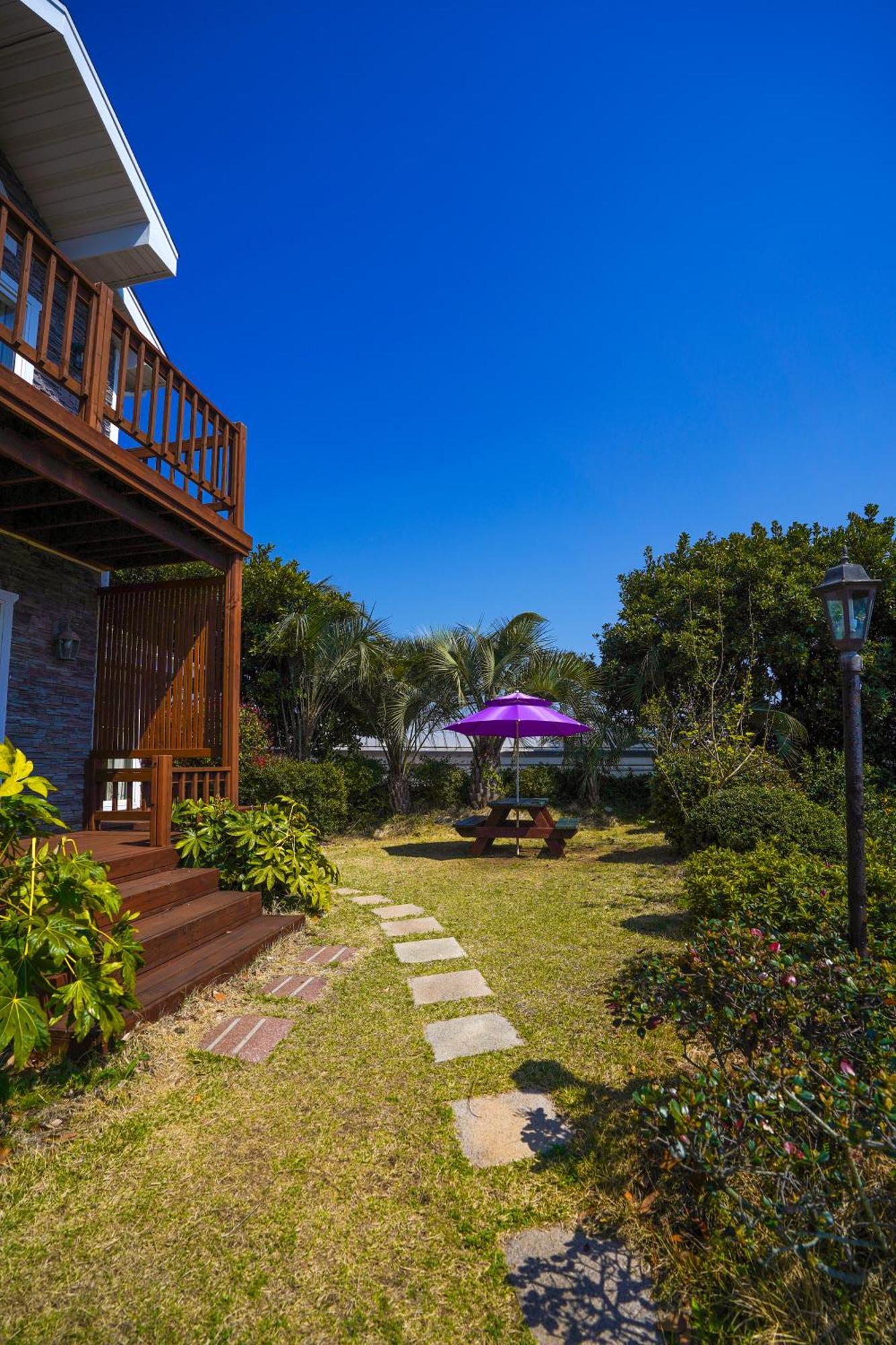 Jubilee Chalet Seogwipo Dış mekan fotoğraf